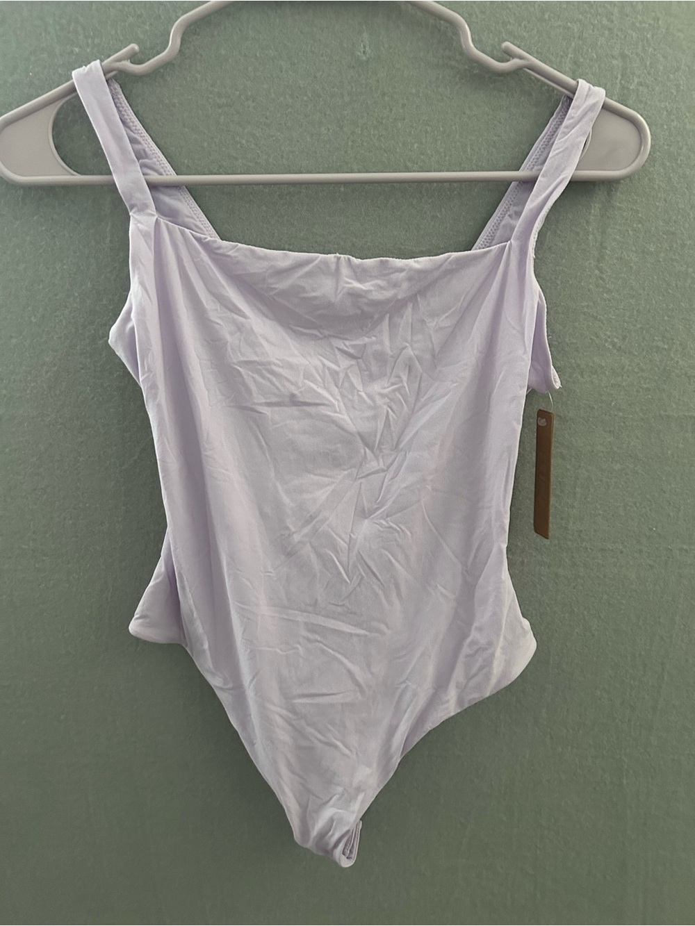 NWT SKIMS FITS EVERYBODY SQUARE NECK BODYSUIT - SIZE  M COLOR LILY